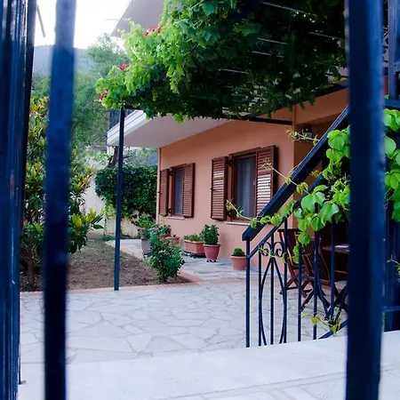 Nefeli Apartment